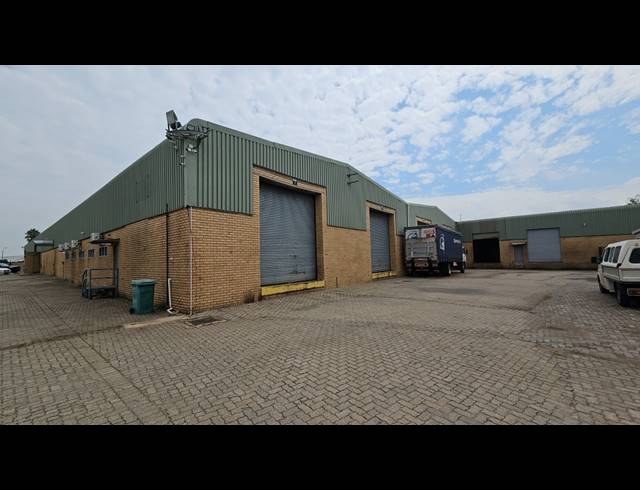 6,974M² WAREHOUSE TO LET IN HUGHES